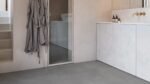 CoreTec The Essentials Tile+ Series — Polished Concrete - Afbeelding 2