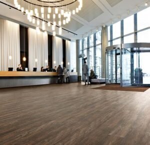 Forbo Allura Wood Dryback 0.70 (2.5mm) — Brown Raw Timber - Afbeelding 2