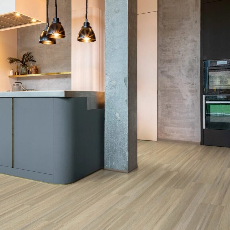 CoreTec-Surplus-Wood van Coretec in de kleur Industry-Oak-94 - PVC vloeren