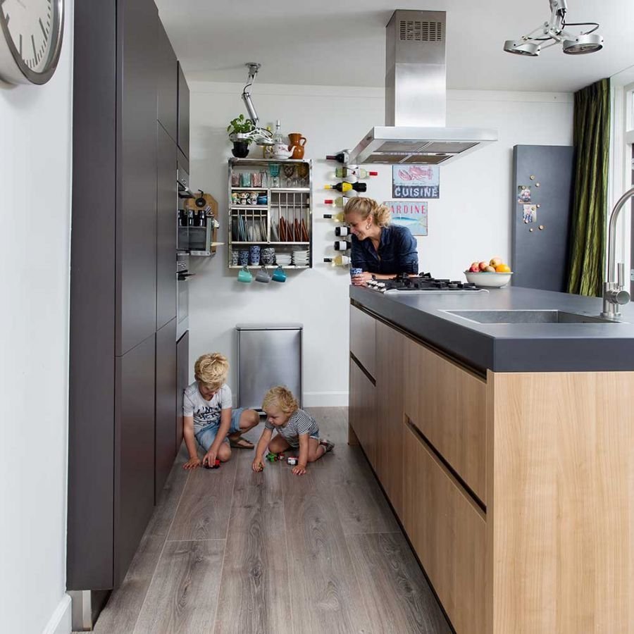 Douwes-Dekker-Puur-(lavendel) van Douwes-Dekker in de kleur Extra-Lange-Plank-Lavendel - PVC vloeren