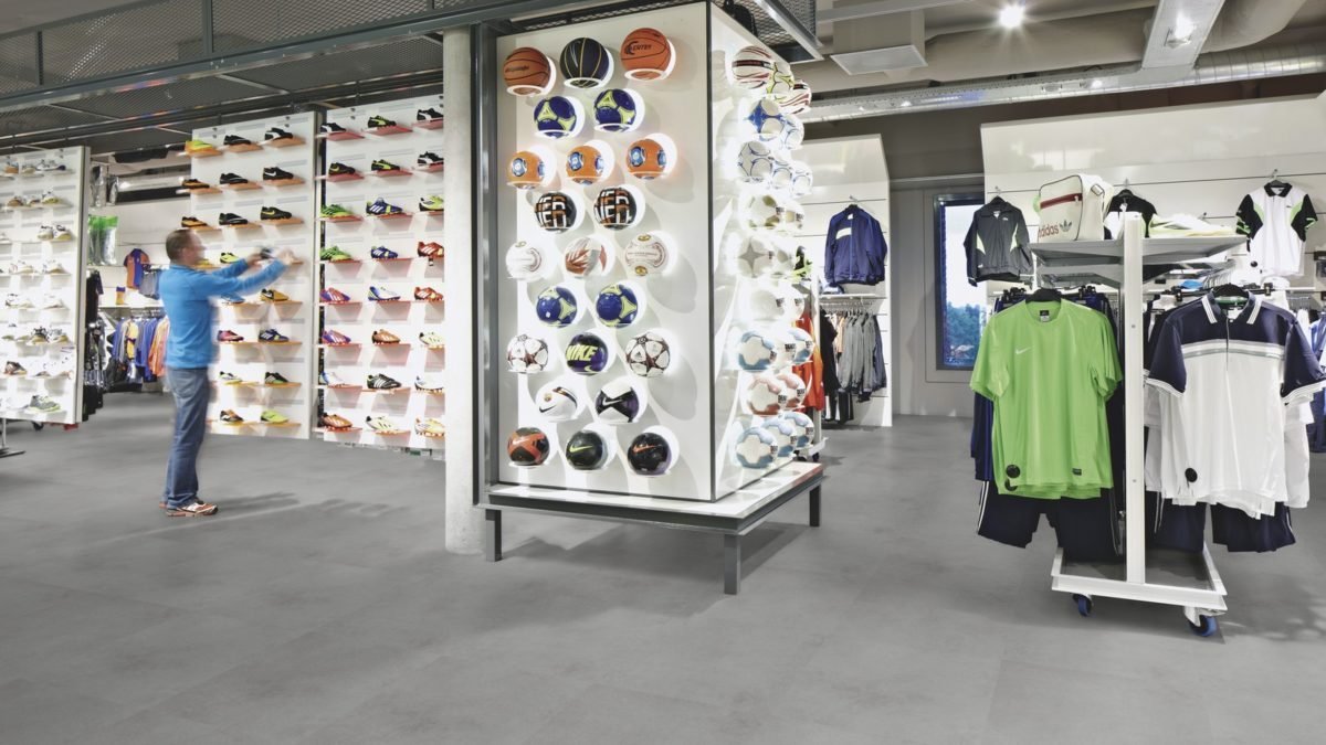 Forbo-Allura-Tegels-Verlijmd-0.55-(2.2mm) van Forbo in de kleur Smoke-Cement - PVC vloeren