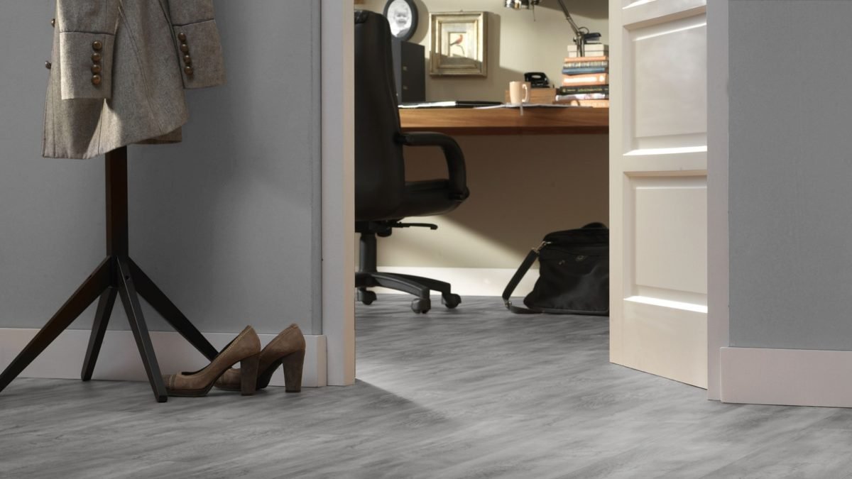 Forbo-Allura-Wood-Verlijmd-0.55-(2.2mm) van Forbo in de kleur Petrified-Oak - PVC vloeren